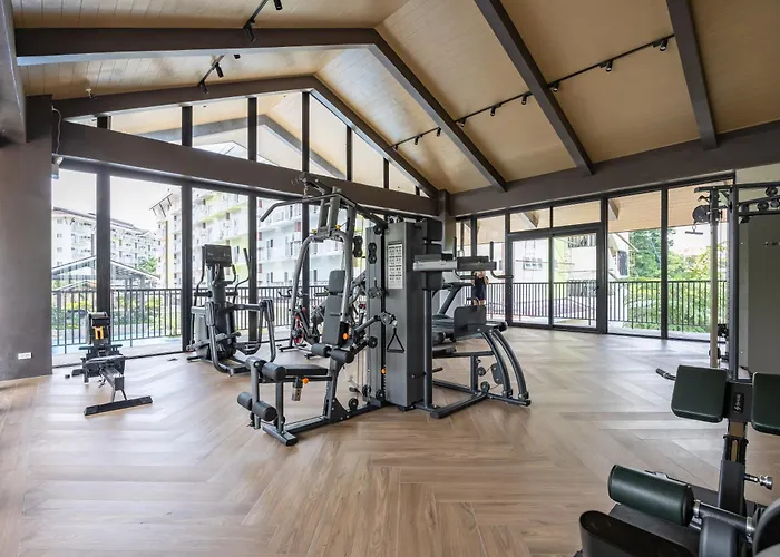 Amani 712b, 3 Minutes To Airport,with Gym & Pool,200mbps Wifi,free Netflix