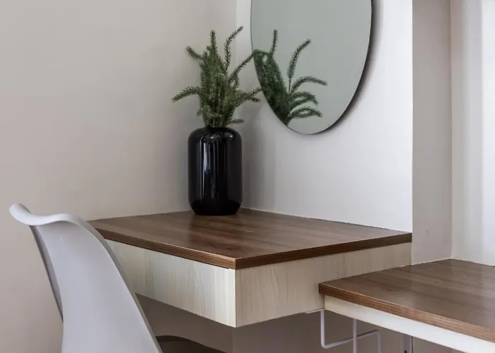 Amani 712b, 3 Minutes To Airport,with Gym & Pool,200mbps Wifi,free Netflix *
