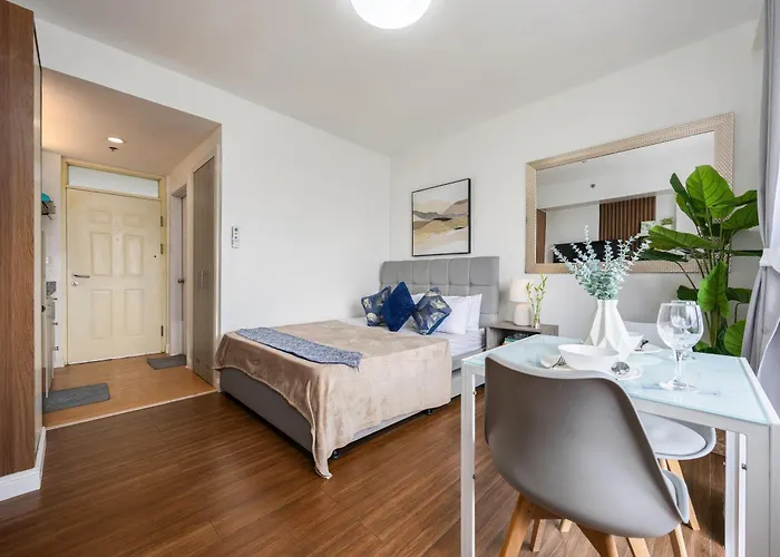 Amani 712b, 3 Minutes To Airport,with Gym & Pool,200mbps Wifi,free Netflix Appartement